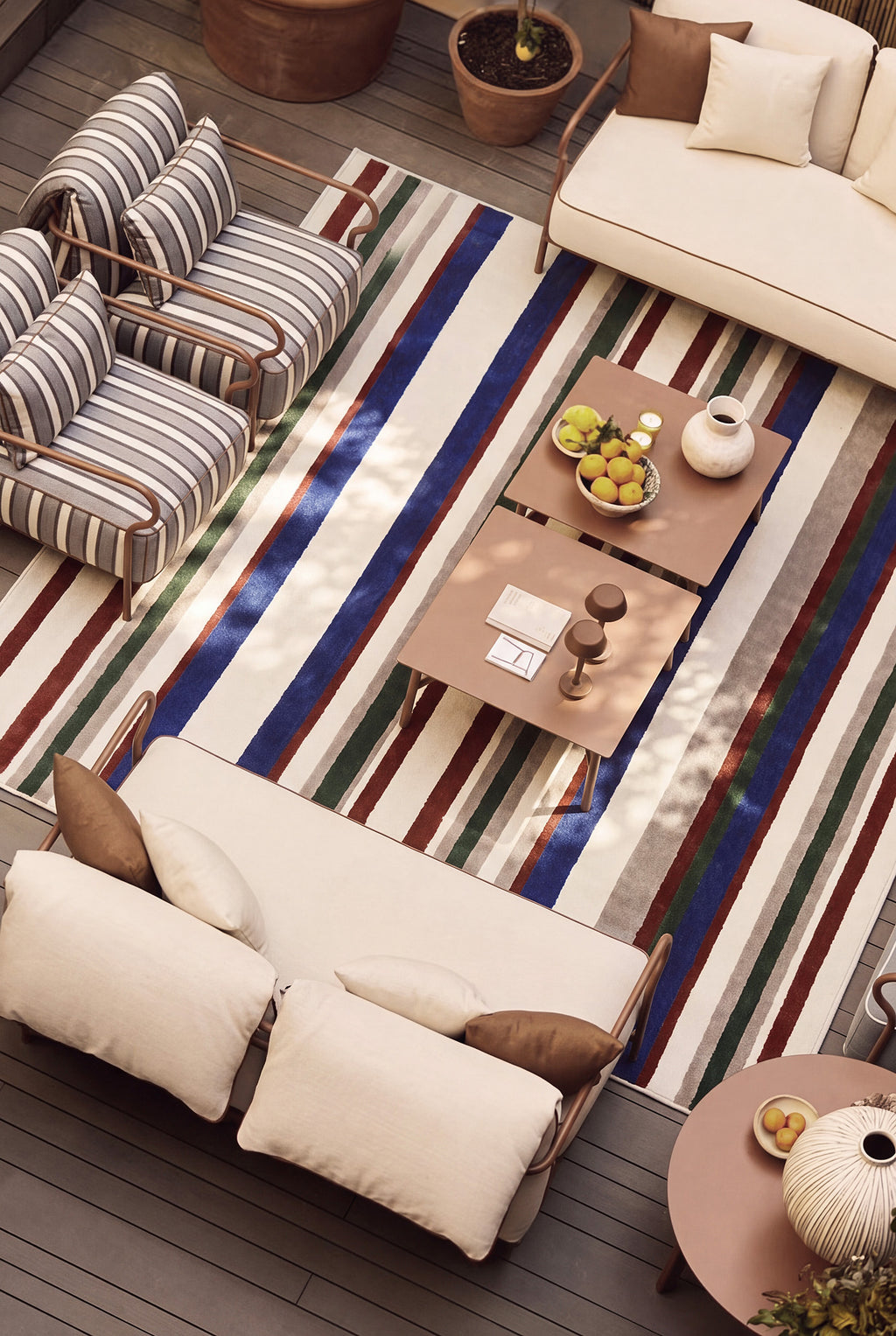 Indoor Outdoor Area Rug, Stain & Fade Resistant Rectangular Patio Floor Mat, Machine Washable Weatherproof Carpet for Deck, Balcony, Living Room & Poolside