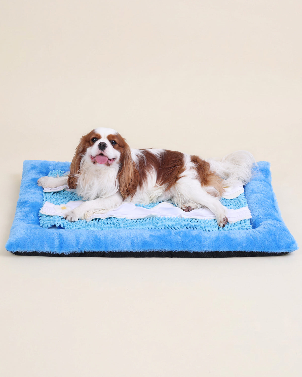 KSIIA 2-in-1 Snuffle Dog Bed – Washable Plush Crate Mat with Removable Foraging Top