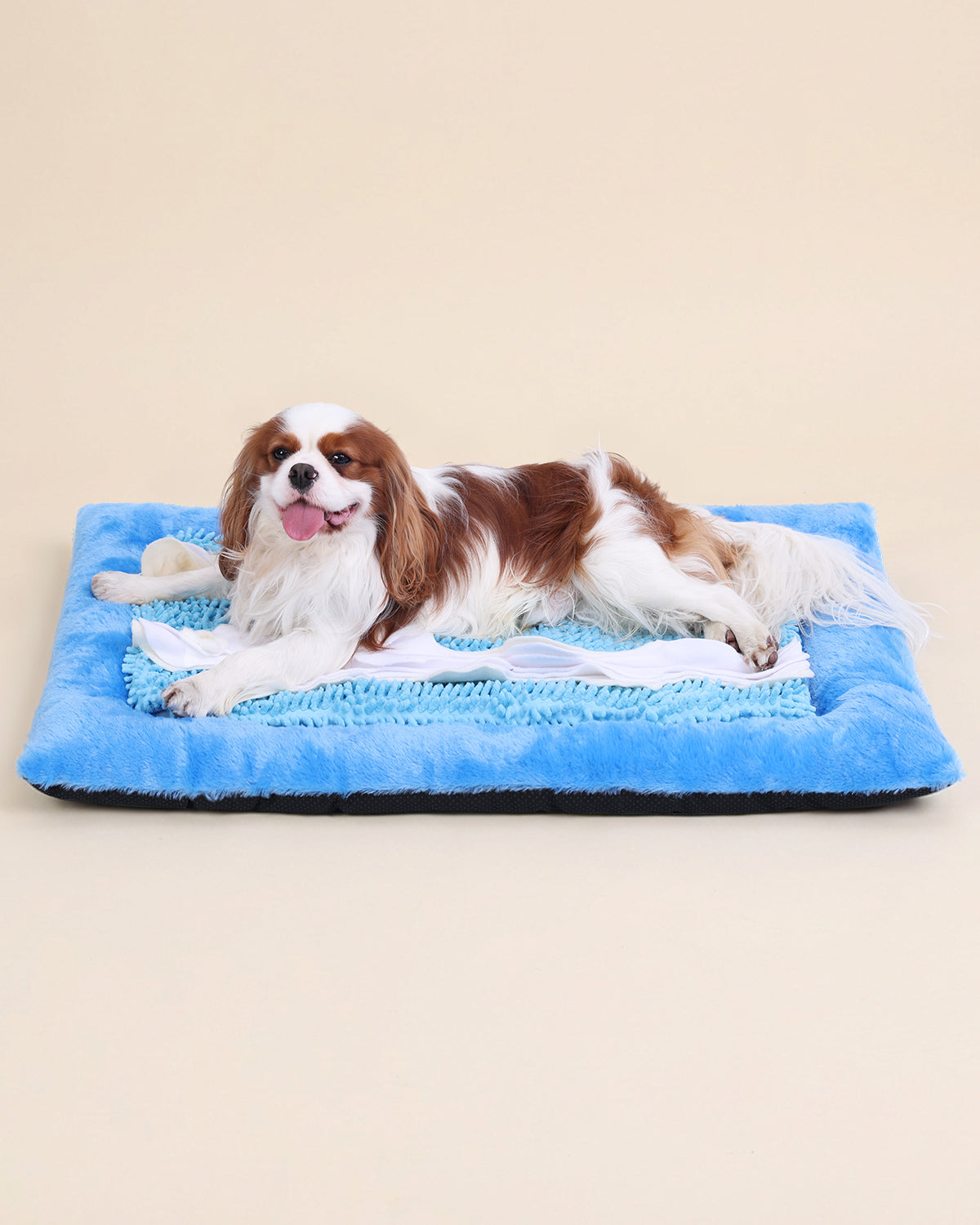 KSIIA 2-in-1 Snuffle Dog Bed – Washable Plush Crate Mat with Removable Foraging Top
