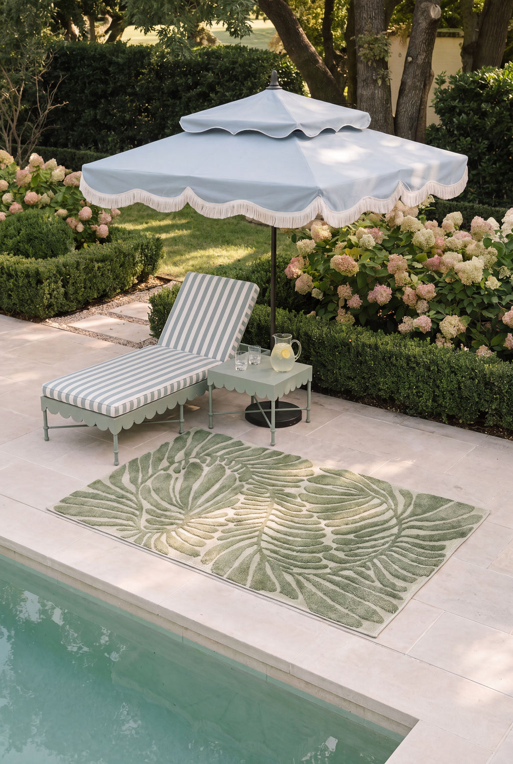 Embossed Tropical Leaf Pattern Indoor Outdoor Area Rug, Textured Raised Botanical Floor Mat, Stain Resistant Washable Rectangular Patio Rug for Poolside, Balcony & Living Room