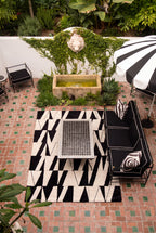 Geometric Pattern Outdoor & Indoor Area Rug, Machine Washable Stain Resistant Rectangular Floor Mat, Modern Abstract Striped Rug for Patio, Living Room & Balcony