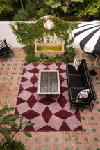 Geometric Pattern Outdoor & Indoor Area Rug, Machine Washable Stain Resistant Rectangular Floor Mat, Modern Abstract Striped Rug for Patio, Living Room & Balcony