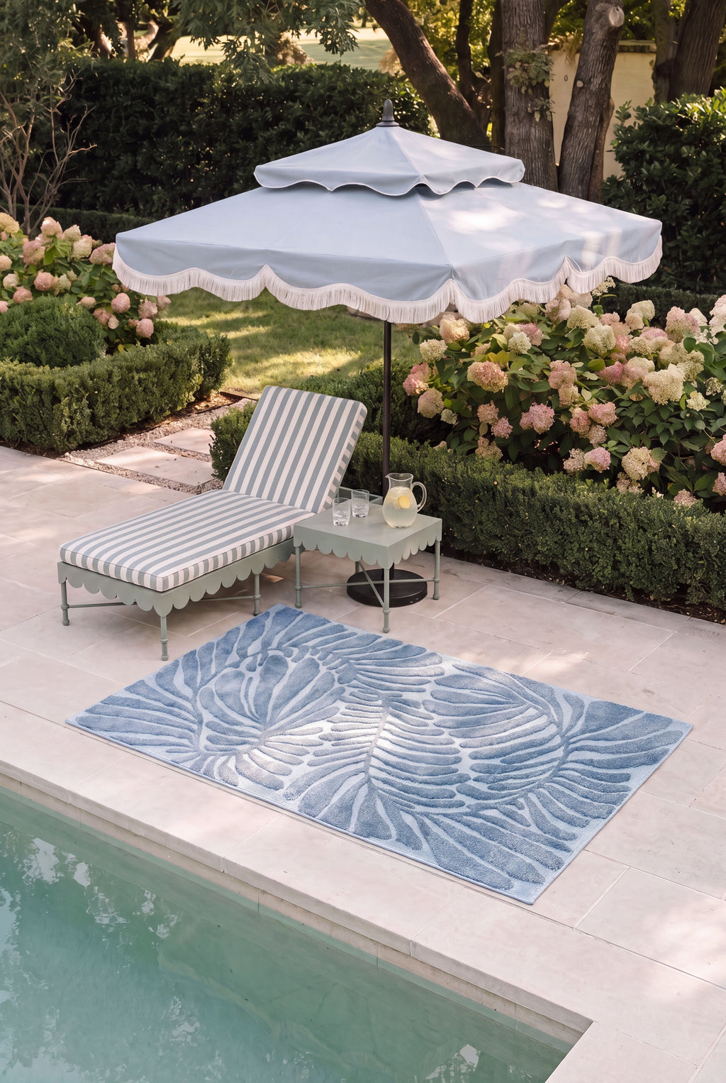 Embossed Tropical Leaf Pattern Indoor Outdoor Area Rug, Textured Raised Botanical Floor Mat, Stain Resistant Washable Rectangular Patio Rug for Poolside, Balcony & Living Room