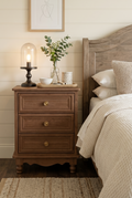 Traditional 3-Drawer Wooden Nightstand | Farmhouse Bedside Cabinet with Scalloped Base & Brass Knobs