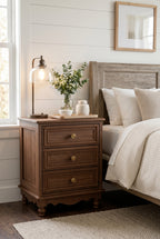 Traditional 3-Drawer Wooden Nightstand | Farmhouse Bedside Cabinet with Scalloped Base & Brass Knobs